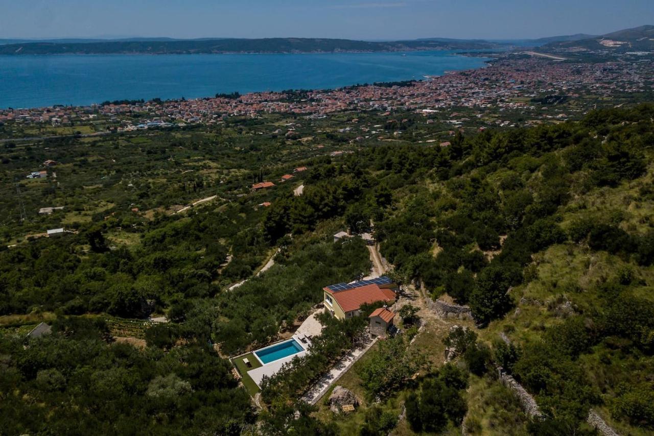Dream Hill Villa Kastel Kambelovac Exterior photo